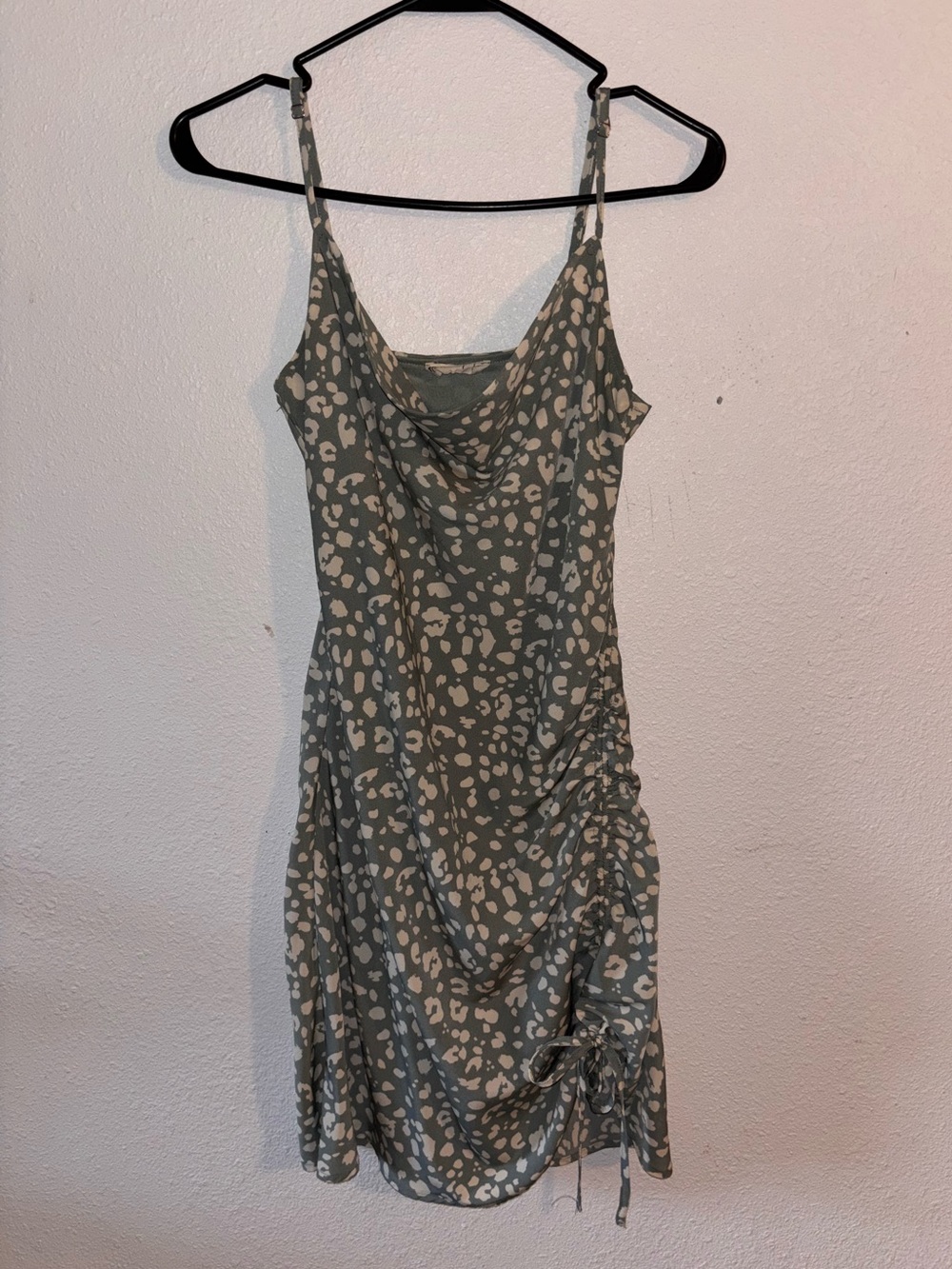 New In Cowl-Neck Leopard Print Mini Dress with side ruching Small